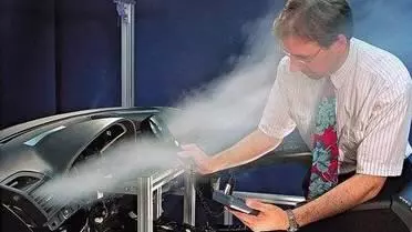 【先熄車還是先關空調?】90%的駕車人士都做錯了!原來這樣做是駕駛禁忌!嚴重的會損害ENGINE造成車禍!