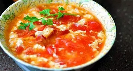 一碗蕃茄蛋花湯,竟救了無數人的肝!煮湯前做「這個動作」才有效!一定要分享出去!
