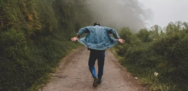 能把困苦的生活,活出詩意,把薄情的世界活出深情,這才是本事!!