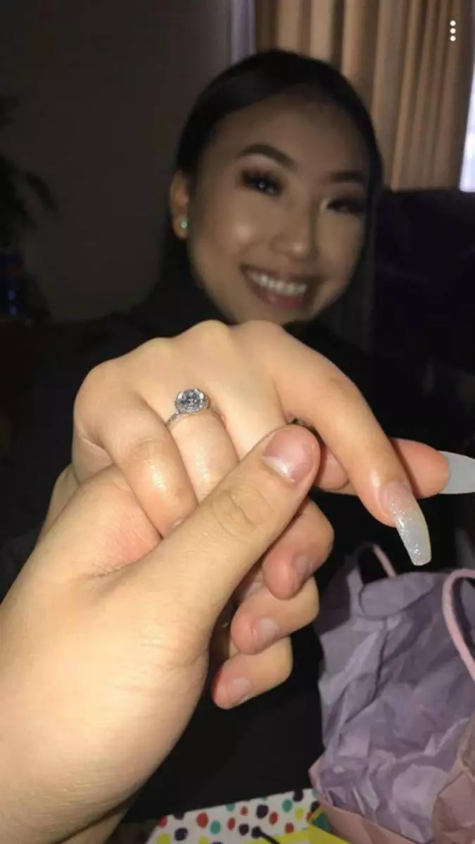 女友「2張亮點照」暗示想要... 隔天馬上get! 網嘆:別人的男友都很聰明