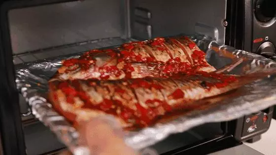 超強烤魚做法攻略,讓你冬天在家享受烤魚美食
