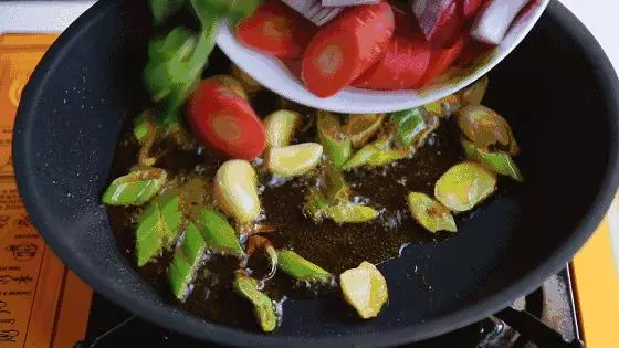 超強烤魚做法攻略,讓你冬天在家享受烤魚美食