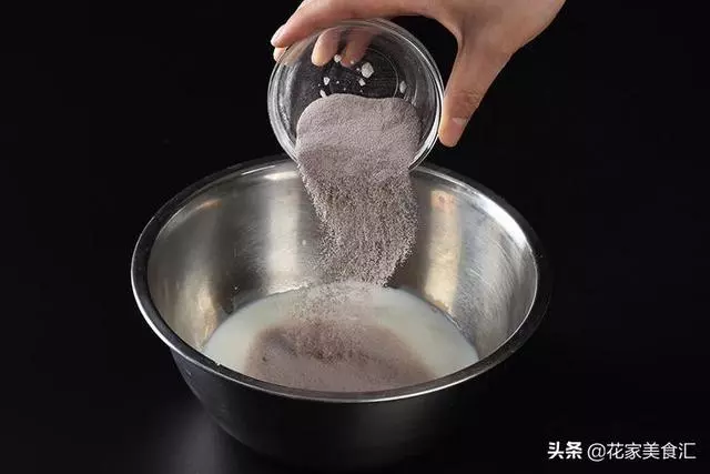 烤棉花糖冰淇淋,網紅新做法,在家周末可以做喔!
