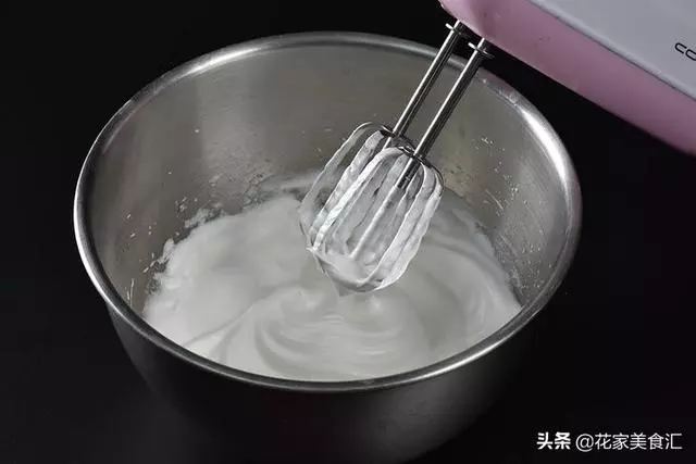 烤棉花糖冰淇淋,網紅新做法,在家周末可以做喔!