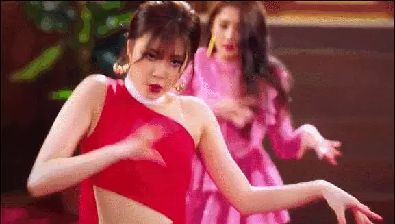 中國成員就這麼不受韓國人待見嗎?這首歌里她只唱了一個詞!