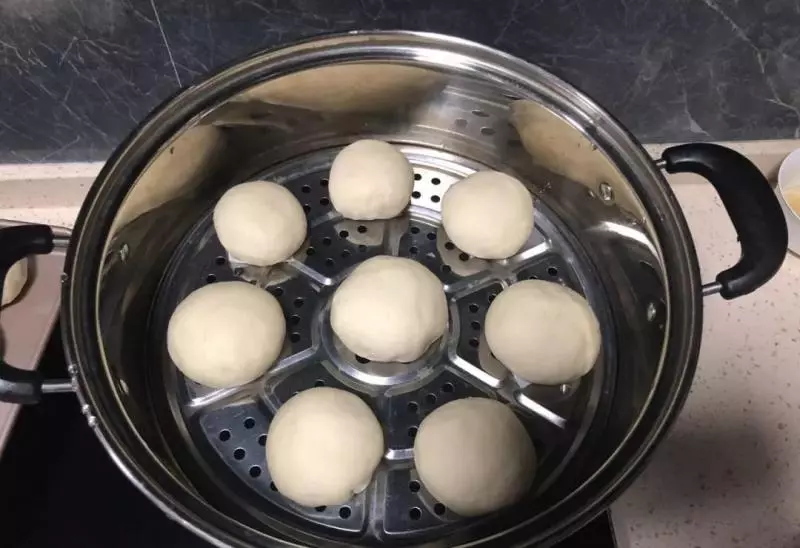 一口爆漿包!沒想到吧,饅頭還能吃成網紅款!