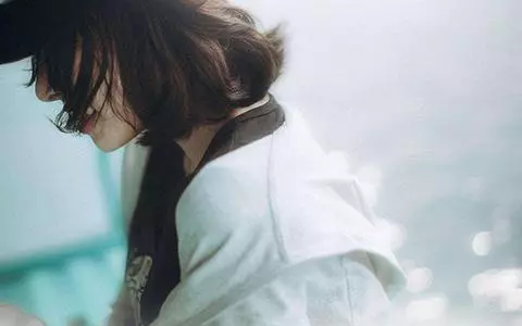 帶女兒去醫院看病,女兒突然叫了聲爸爸,我看到後,果斷離婚了