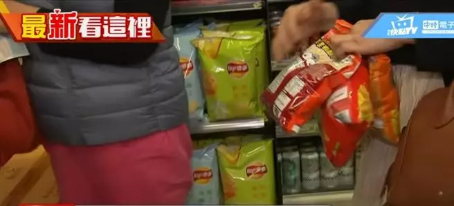 直擊返台第一站!李佳芬衝超商買這個讓人驚呆