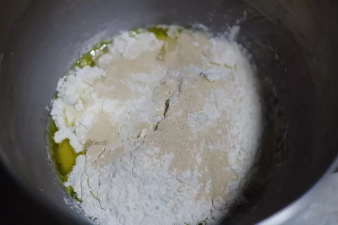 巧用燕麥片,做健康美味的堅果麵包,有它孩子一周的早餐都不用愁