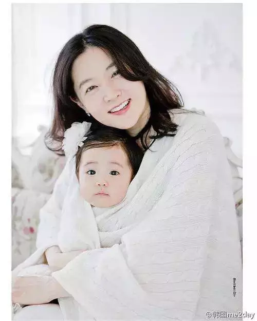 直擊林青霞40年前罕見舊照!「20歲完美神顏」至今無人能及 網友讚嘆:50年一見美人