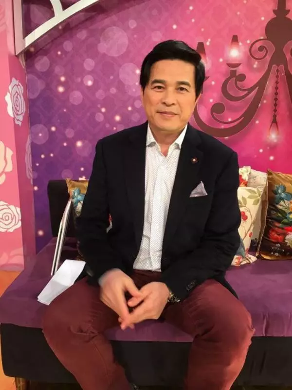 演藝圈模範好男人!李興文夫妻恩愛30年 買房實現「10年承諾」謝老婆 向過去喊話:你娶對人了