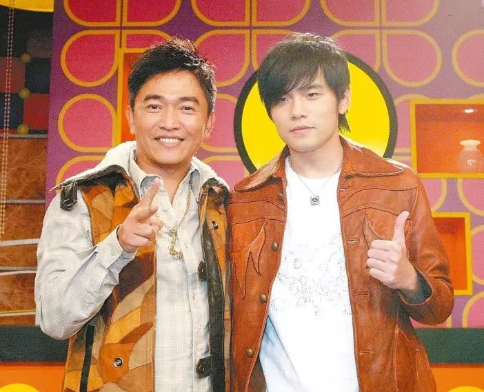 周董寫這兩首歌被劉德華、阿妹退回,一度想放棄音樂結果唱紅自己