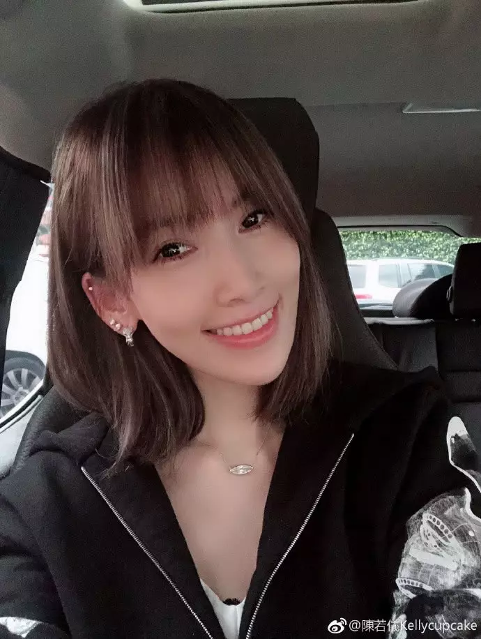 林志穎35歲嬌妻曬美照,網友:這真的不是林志玲?