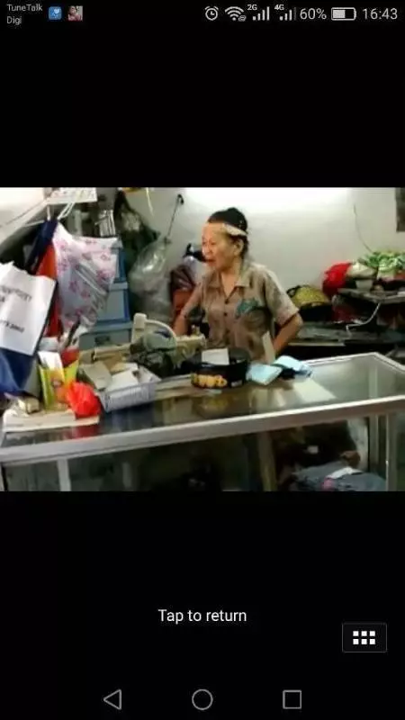 這條撲街帶著老婆上KL一個月多 自己每天大魚大肉 每天各種爛理由逼老婆婆給錢 給他紅.....