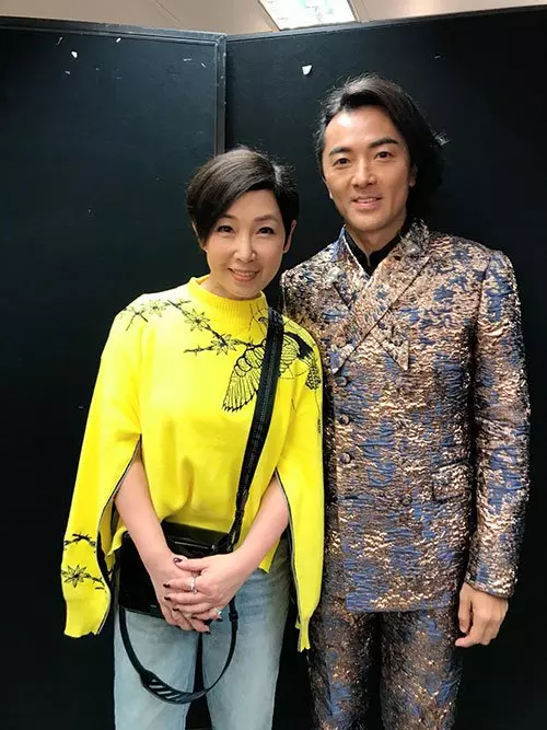 舊愛和老婆合照 鄭伊健不尷尬
