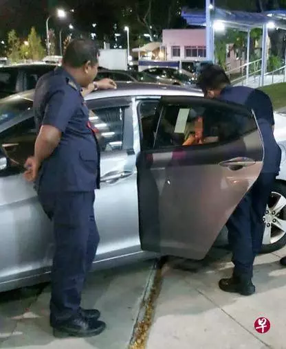 【新加坡】 女郎喝醉叫不醒 私召車司機以為她瓜掉了 !