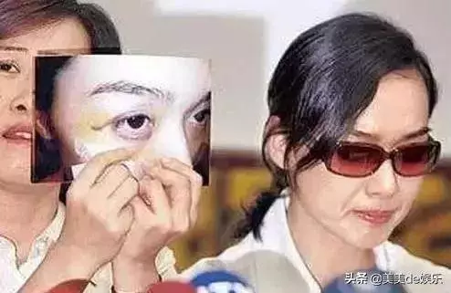 她陪富商睡,一連被爆4個男友,原來都是假清純