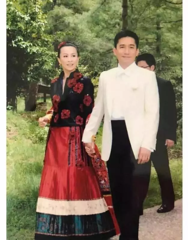 劉嘉玲談婚後10年:不是每個女人,都能熬到梁朝偉,「六個字」超過一切愛情秘笈