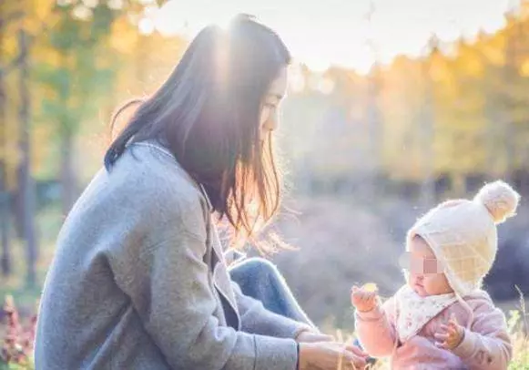 老公去世,婆婆把我和女兒趕出門,幾年後婆婆來求我救救小叔子