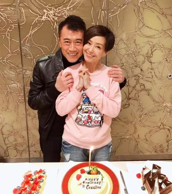 亞姐最上鏡小姐,曾合作周星馳,丈夫2次出軌,如今消瘦認不出!