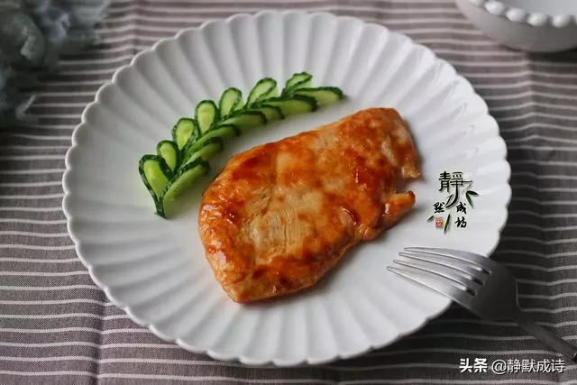 比牛肉便宜,比豬肉好吃,做法簡單,香嫩多汁,春天吃最好