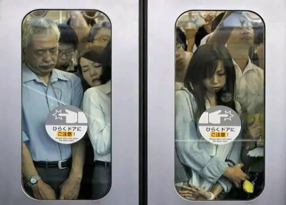 日本地鐵始終是女孩的地獄,多數人寧可走路,都不會乘坐地鐵!