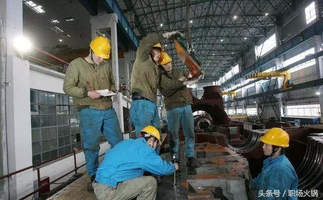 10年老員工「請假照顧病母卻被罰3000元」!老闆逼其離職「5天後竟損失900萬」