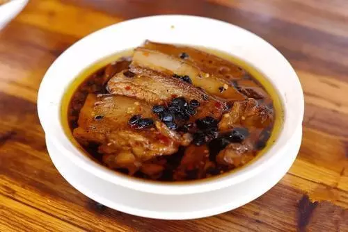 五花肉用這做法,比紅燒肉都還要香,老公隔幾天就叫我做,饞得慌