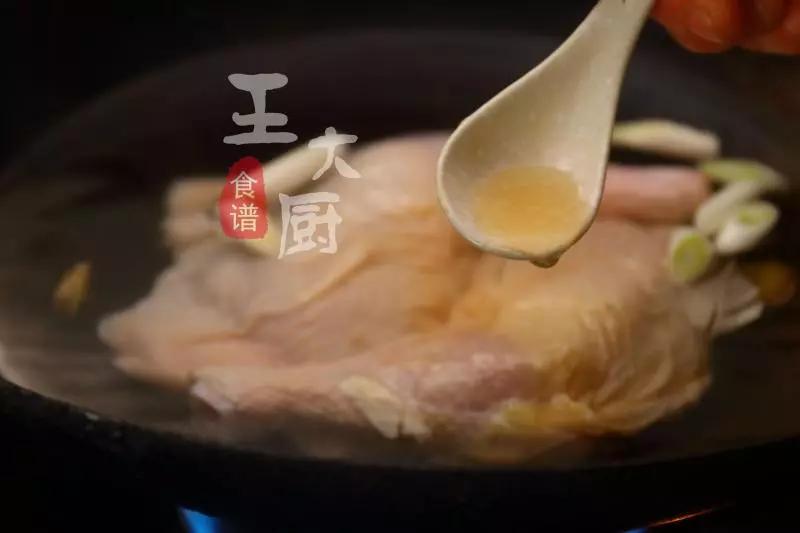 香辣嫩滑的川香藤椒雞,做法超級簡單,好吃到沒話說!