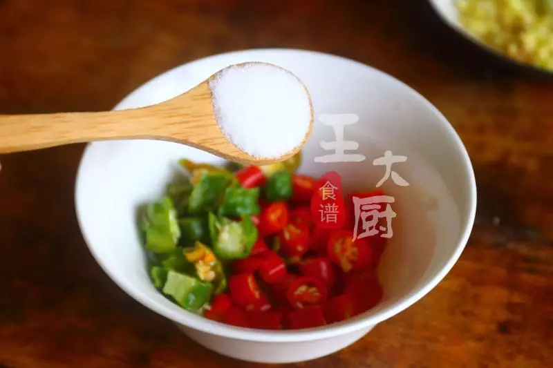 香辣嫩滑的川香藤椒雞,做法超級簡單,好吃到沒話說!