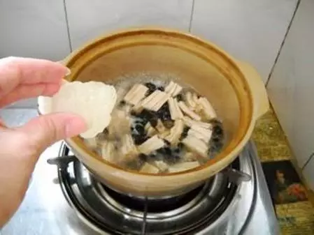 漂亮的女人都吃這,補血明目,養顏美容,讓你氣色紅潤如少女