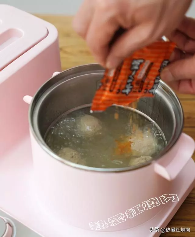 一提起泡麵就被吐槽不健康,其實泡麵也有健康的做法,還不試試看
