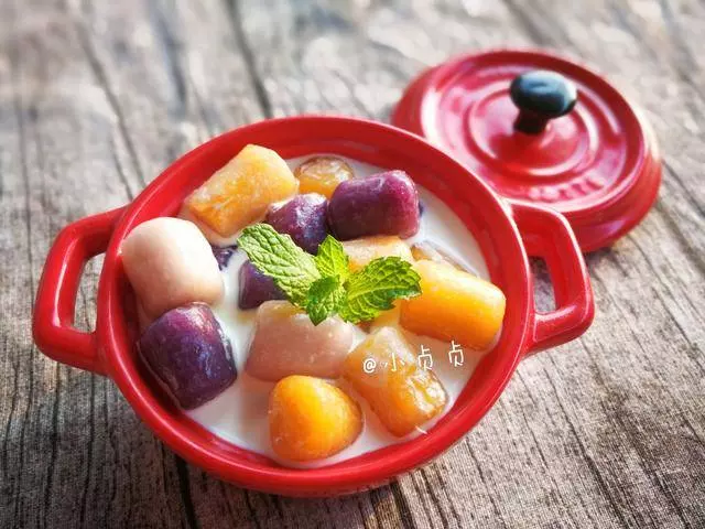 繽紛美味【椰奶芋圓糖水】的詳細做法