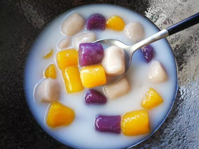繽紛美味【椰奶芋圓糖水】的詳細做法