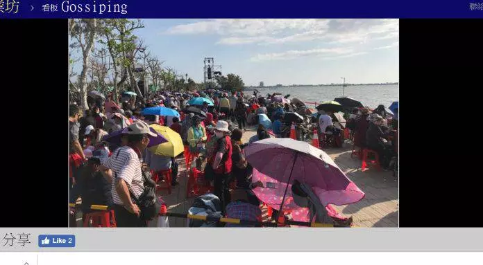 屏東燈會大白天滿滿是人 網友:還不是靠韓流