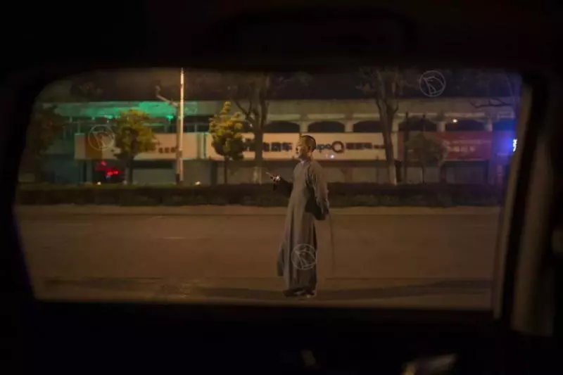 花和尚8年帶女人「生下200個孩子」 真相曝光被網讚:真正的菩薩!