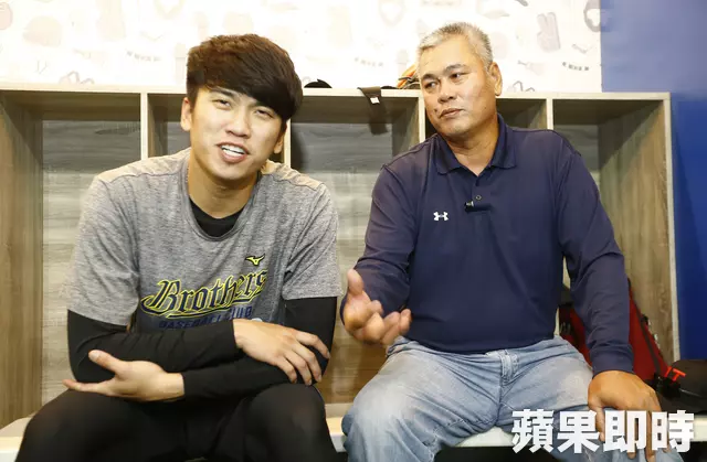 【蘋果人物】王光輝、王威晨父子的日常對話