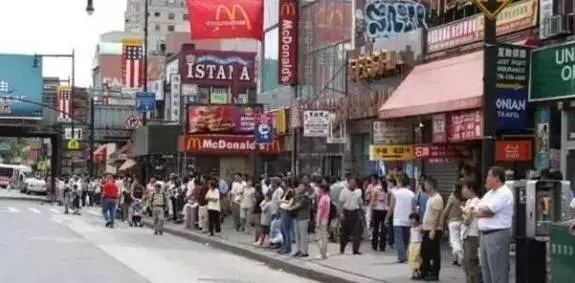 中國大媽又立新功,在美國搞事,特朗普都招架不住