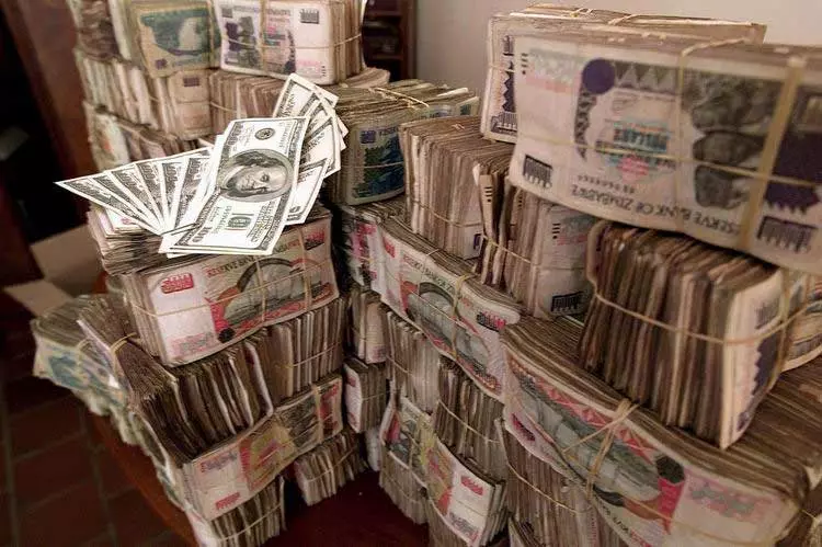 這是一個神奇的國家買瓶可樂要500萬億!
