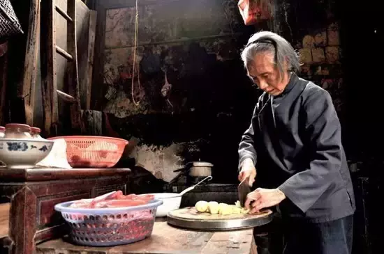 媽媽沒了,才知道這輩子兒子已經做完了!盡孝要趁早,看哭了!