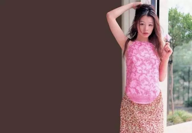 台灣男人最想交往的10女星排行 ! 第一名竟是她!簡直迷倒天下男人,無人說不啊!