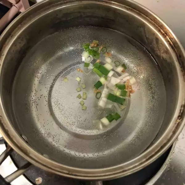 春天,女人不想做黃臉婆,這湯要多吃,祛濕美容養顏,做法特簡單