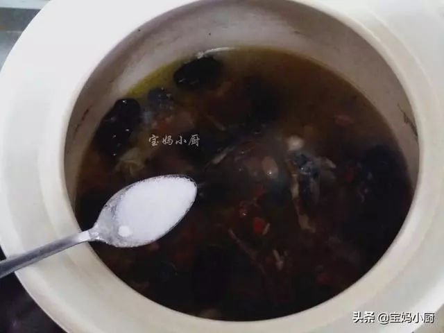 此湯女人必備,月經的時候喝,補虛強身恢復快,延緩衰老