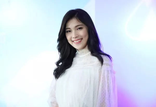 《2019 國際中華小姐競選》大馬代表Jovane無緣10強…網友替她不值罵爆:連Aunty都進到!