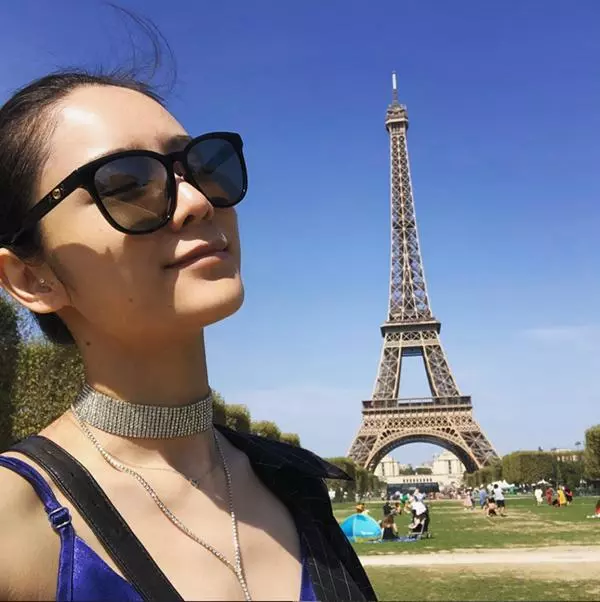 林峰女友張馨月曬健身視頻,小腹平坦全無孕相,力破懷孕傳聞!