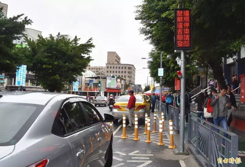 小心吃紅單!內壢火車站公車停靠區 「科技執法」已開罰 -