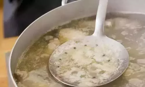 燉肉出現泡沫,是肉的精華還是髒東西?很多人想錯了,今天告訴你