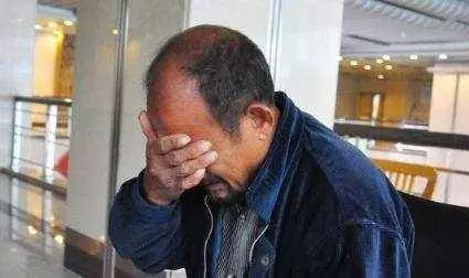 結婚前男友拋棄我和肚子裡的孩子,攀上富家女,我笑著給他個驚喜