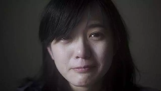 結婚第二天,婆婆就把我趕走,我氣得直哆嗦,知道真相我感動落淚