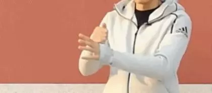 鼓掌也能排毒,每天拍手2分鐘,排出身體的毒素,對身體非常好